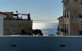 4 Passi dal mare